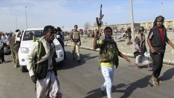 ألوية العمالقة: نرابط على تخوم مدينة زبيد استعدادا لاقتحامها 
