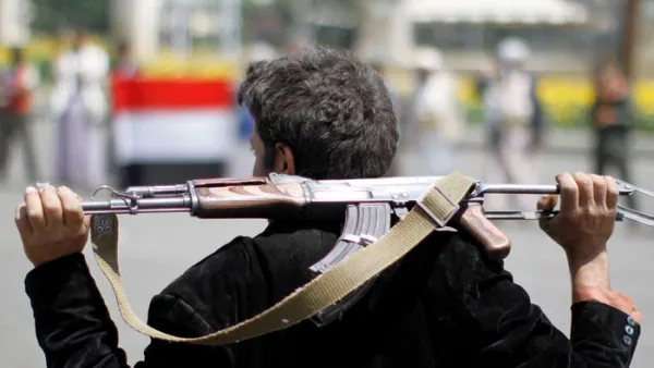 إيران تدرب الحوثيين في القصير وبعلبك