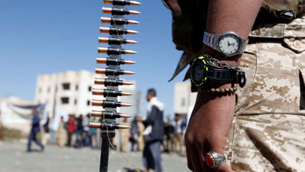 انهيار حوثي..  تغلغل إيراني
