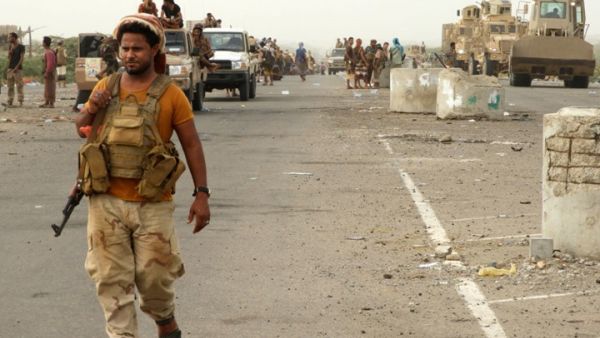 خلّف النزاع في اليمن نحو عشرة آلاف قتيل، وتسبب في "أسوأ أزمة إنسانية في العالم"