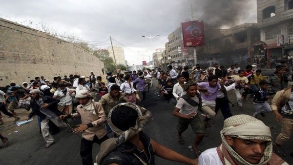حرب شوارع بين الحوثيين والميليشيات الموالية للرئيس هادي وسط عدن