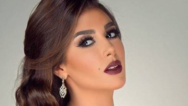 الفنانة ياسمين صبري