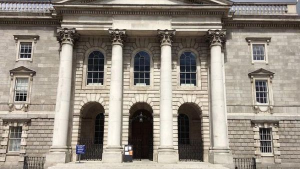 Trinity College Dublin, one of Ireland's most prestigious universities (Wikimedia Commons/Etiennekd)