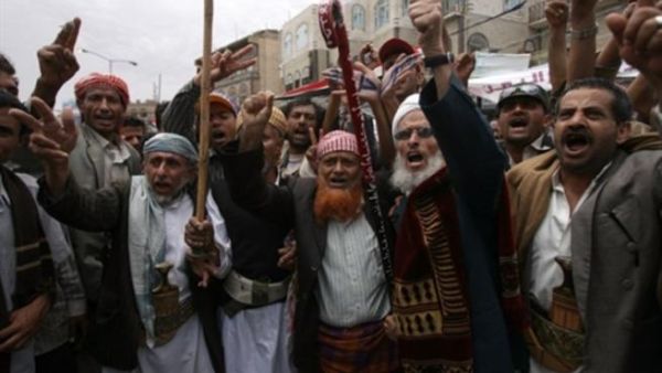 زعماء قبائل يمنية يطالبون صالح بالتنحي
