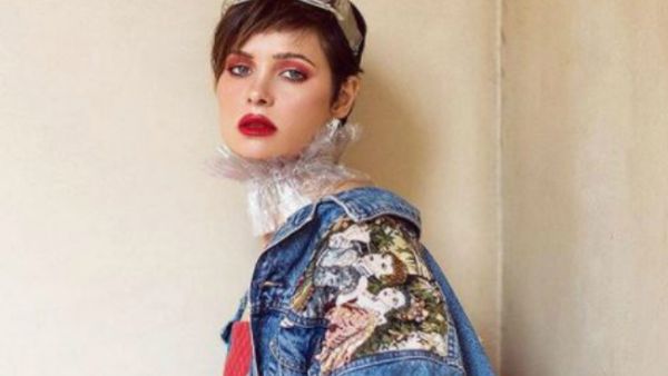 Yousra El-Louzy was featured in Vogue Arabia photo-shoots looking like 2018 more than 2018 itself! (Soure: yosraellozyofficial - Instagram)