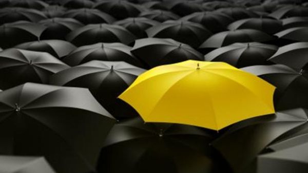 These umbrellas are multi-functional for all of Mecca's visitors' needs. (Shutterstock)