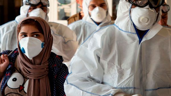  تتعلق العقوبات بشركات في مجالات الشحن والتجارة والبناء والكيماويات