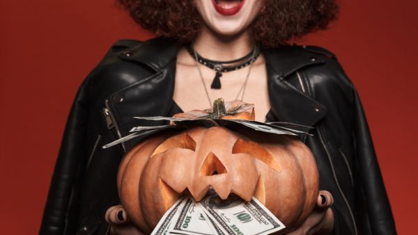 Halloween’s 8 Most Expensive Outfits! 