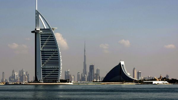 Deposits in Dubai banks hits record high of $272b