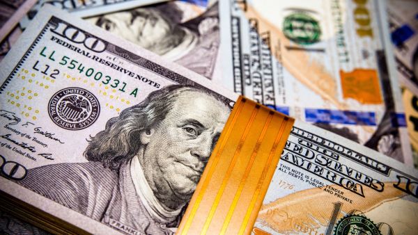 US bank stocks slip on debt insurance, liquidity concerns