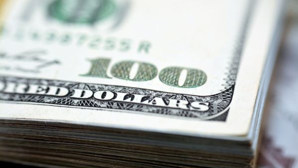 Despite US debt deal, gov't on Fitch negative rating watch
