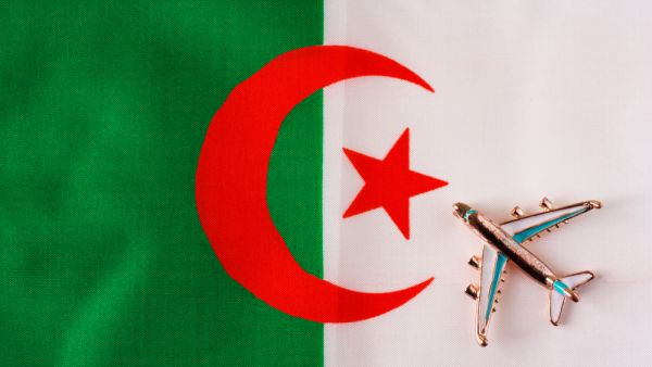 الجزائر تدرس إنشاء شركة طيران جديدة للرحلات الداخلية