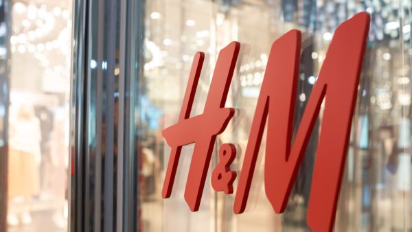 H&M Revenues Exceeds Expectations for June-Aug