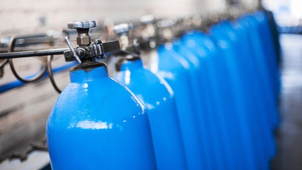 Saudi Arabia Donates Oxygen to India Amid Shortage