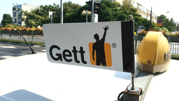 Kosher Ride: Israeli Taxi App' Sued For Racial Discrimination Against Arab Drivers