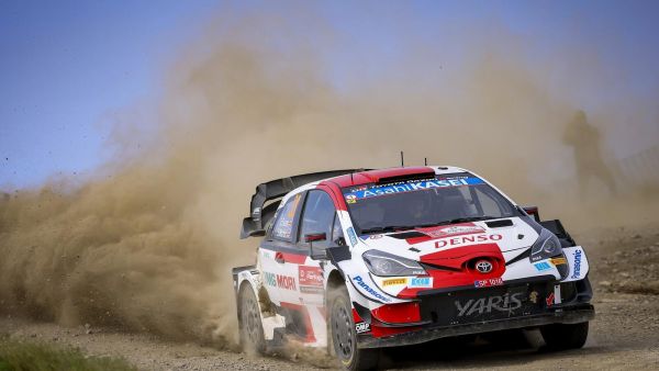 فريق "جازو للسباقات" يحتفي بالنصر بمركزين في رالي البرتغال و"تويوتا" تعزز تقدمها في ترتيب المُصنِّعين