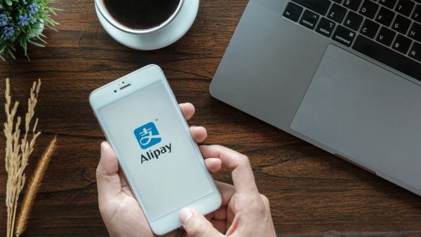 China Wants to Split Up Ant Group’s Alipay App