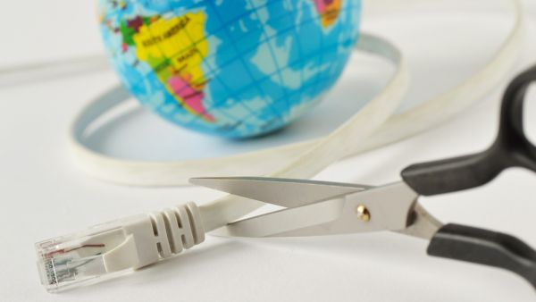 Internet Outages Hit Australian Central bank, Lenders