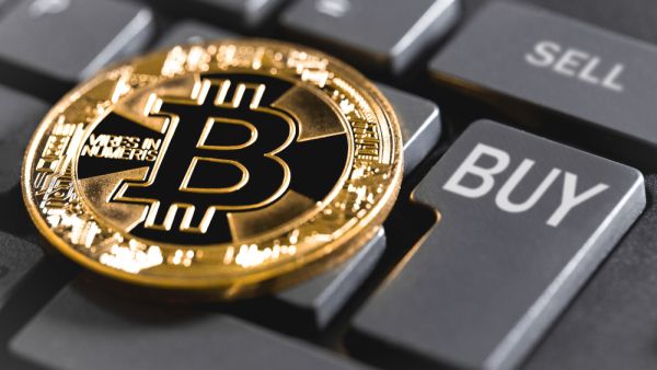 A crypto exchange is the place where you transfer money from your bank account to convert it to Bitcoin or any other altcoin. (Shutterstock) Top 5 Crypto Exchanges in MENA