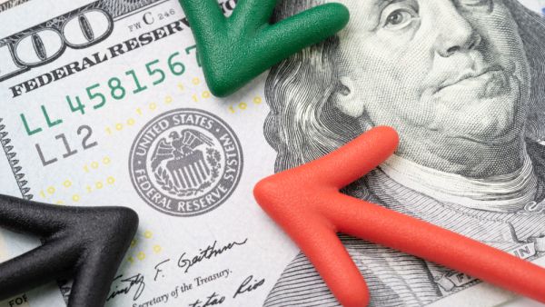 US: Fed Throws Saving Rope to Government, Businesses