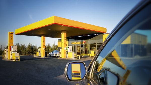 US Gas Prices Hit 7 Years High As Demand Spikes