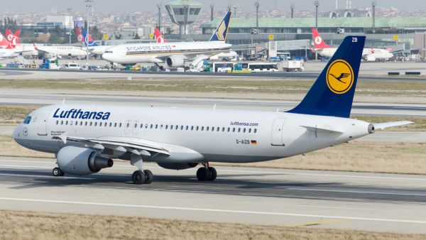 Lufthansa to Offer Selection of Regional Food in Economy Class