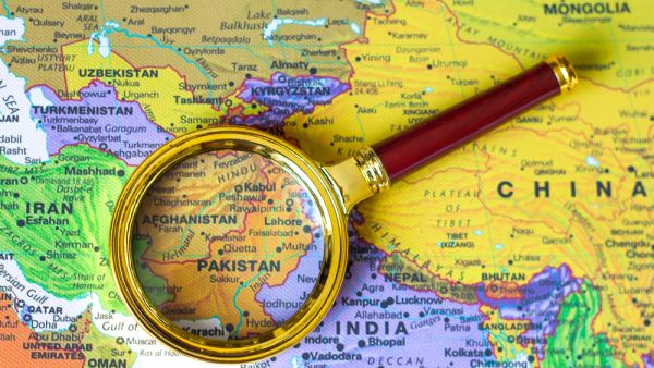Pakistan's Ailing Economy Gets $4.5 Billion In New Deal with Saudi-Based Bank