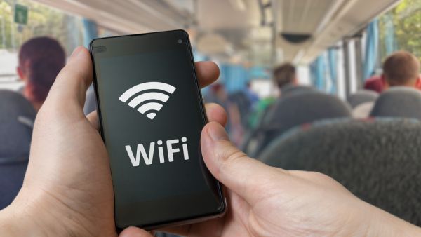 Now You Can Enjoy Free Wi-Fi on Abu Dhabi Buses!