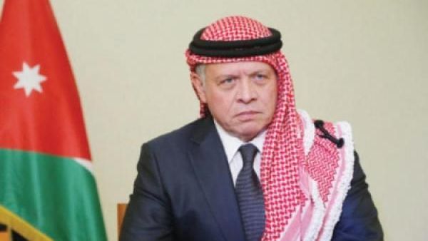 الملك عبدالله الثاني يعزي أسرة أبو عاقلة ويدين الجريمة بحقها