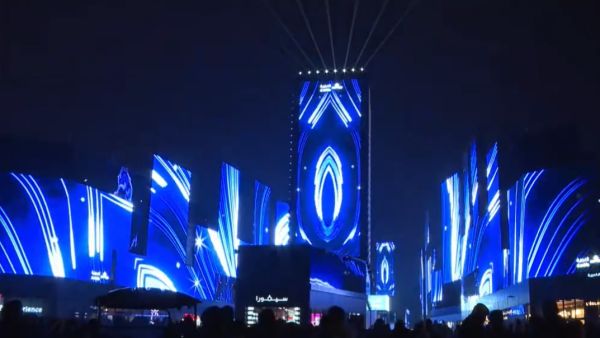 للمرة الأولى.. الرياض تحيي ليلة رأس السنة (فيديو)