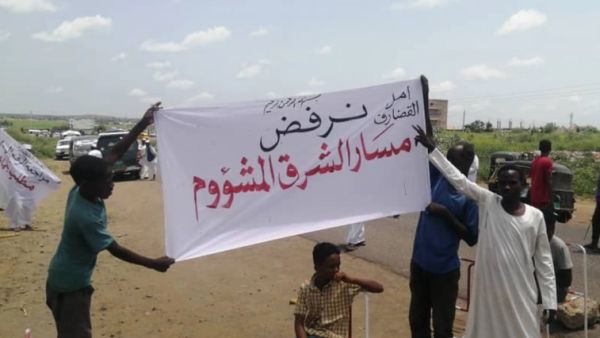 قبليون يغلقون مطار "بورتسودان" مع تصاعد الاحتجاجات ضد ـ"مسار الشرق"