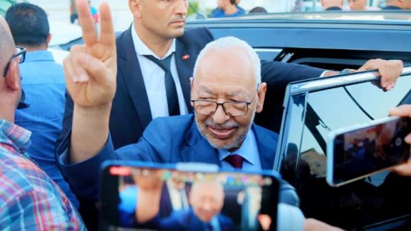 إبقاء الغنوشي في حالة سراح بعد استجوابه بقضية “التسفير"