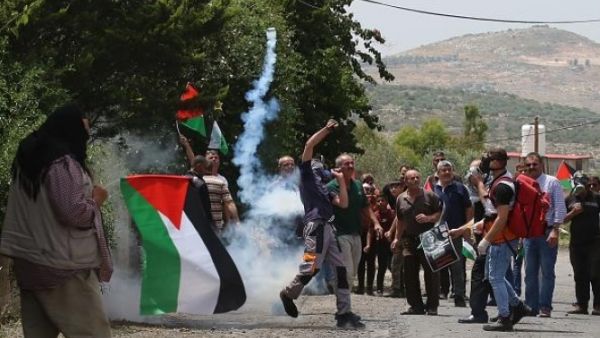 اصابة عشرات الفلسطينيين بمواجهات مع القوات الاسرائيلية في ذكرى النكبة