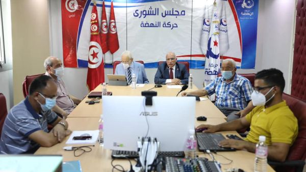 الغنوشي يفجر مفاجأة: إجراءات سعيّد "تصحيح مسار وليست انقلابا"