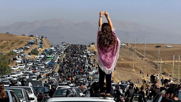 مقتل ضابط بالحرس الثوري في "أعمال شغب" شمال غربي إيران
