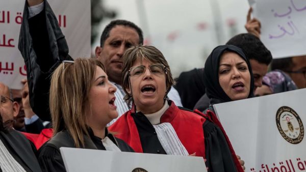 قضاة تونس: قيس سعيّد اتخذ قرارا بذبحنا