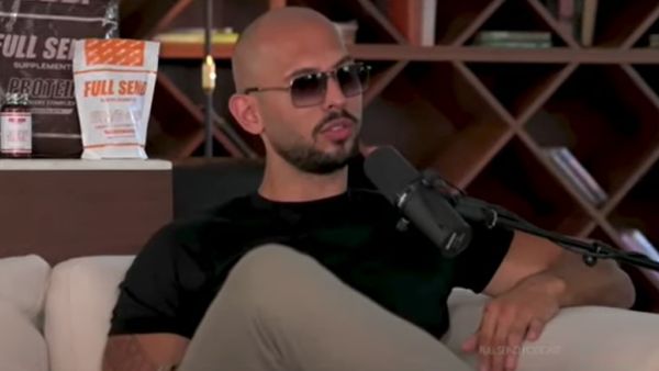 اعتقال أندرو تيت بتهم الاغتصاب والاتجار بالبشر
