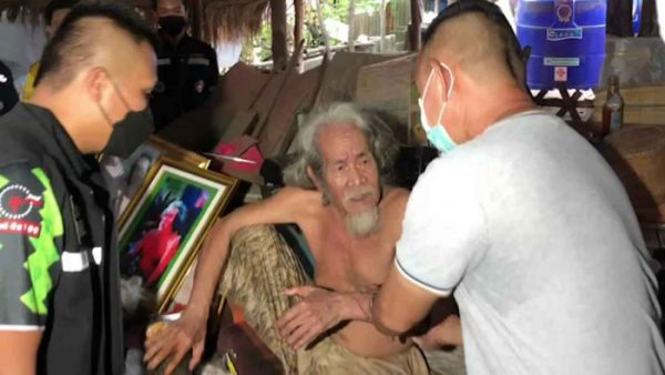 اعتقال زعيم طائفة تعبد الجثث وتقتات على البول والبراز
