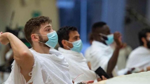 أيام التشريق.. حجاج بيت الله يواصلون رمي الجمرات