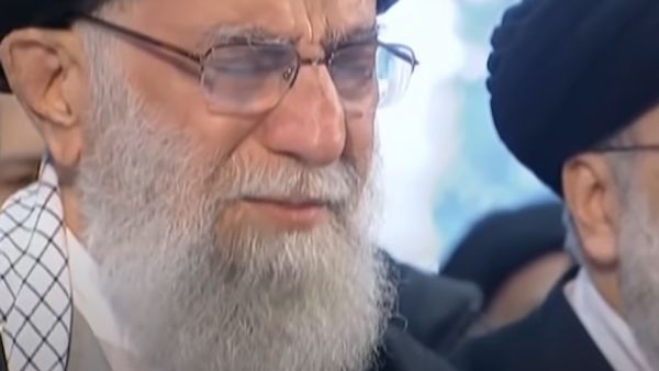 المرشد الايراني الاعلى علي خامنئي