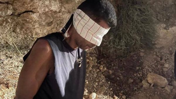 زكريا الزبيدي لحظة اعتقاله