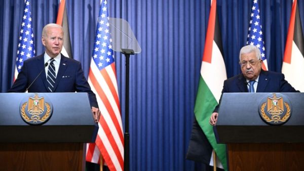 عباس لبايدن: السلام يبدأ من فلسطين والقدس