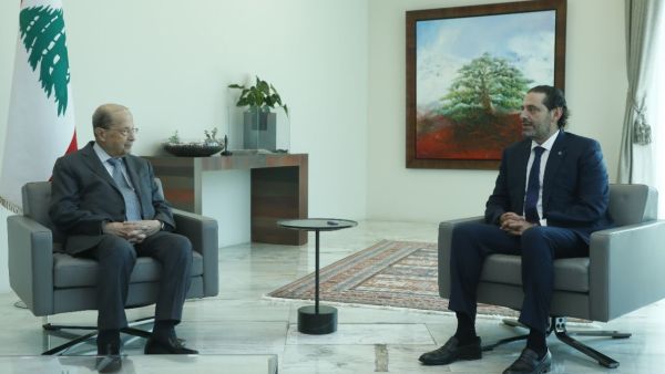 صحيفة لبنانية تنشر "محضر اجتماع" عون والحريري قبل الاعتذار