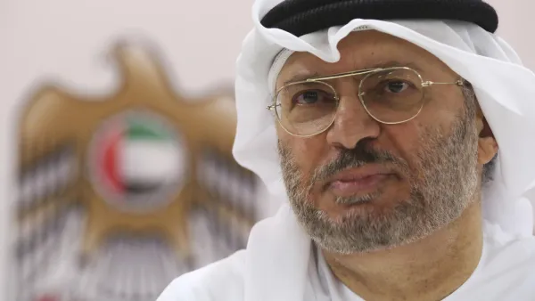 أنور قرقاش،
