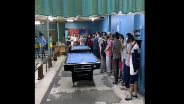 مداهمة "صالة قمار" في الرياض (فيديو)