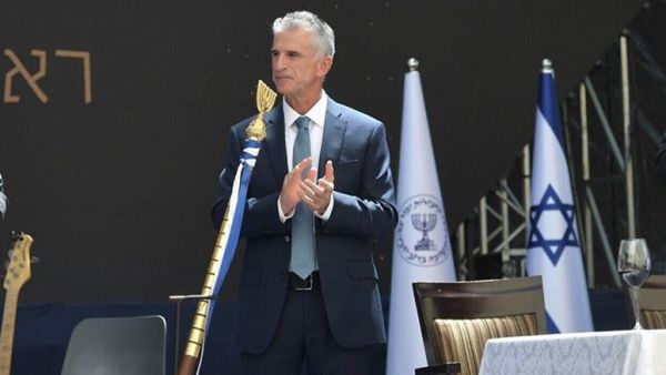 قراصنة ايرانيون يسربون وثائق جديدة لرئيس "الموساد"