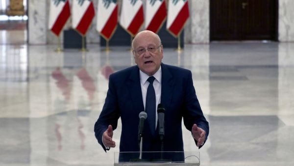 رئيس الحكومة اللبنانية نجيب ميقاتي ضمنيا