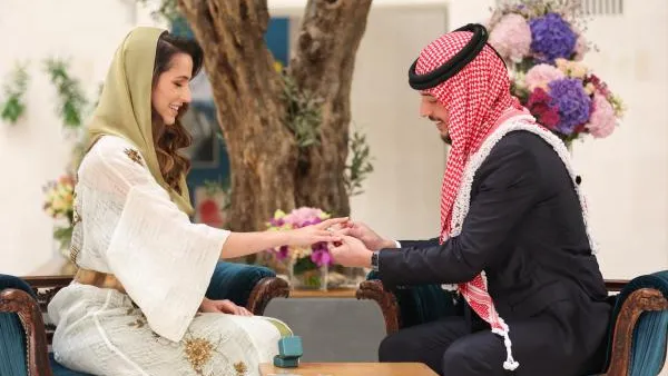 الديوان الملكي الاردني يعلن خطوبة ولي العهد الأمير الحسين