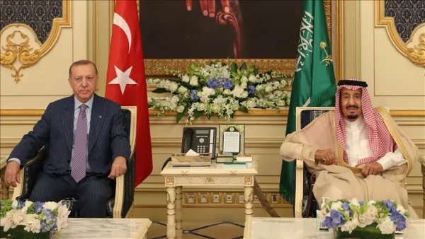 أردوغان يلتقي الملك سلمان خلال اول زيارة رسمية له الى السعودية منذ 5 سنوات
