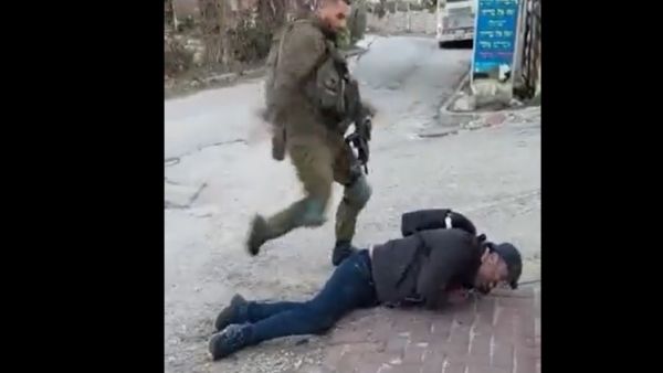 بن غفير يتضامن مع جندي حكم عليه بالسجن لاعتدائه على ناشط فلسطيني (فيديو)